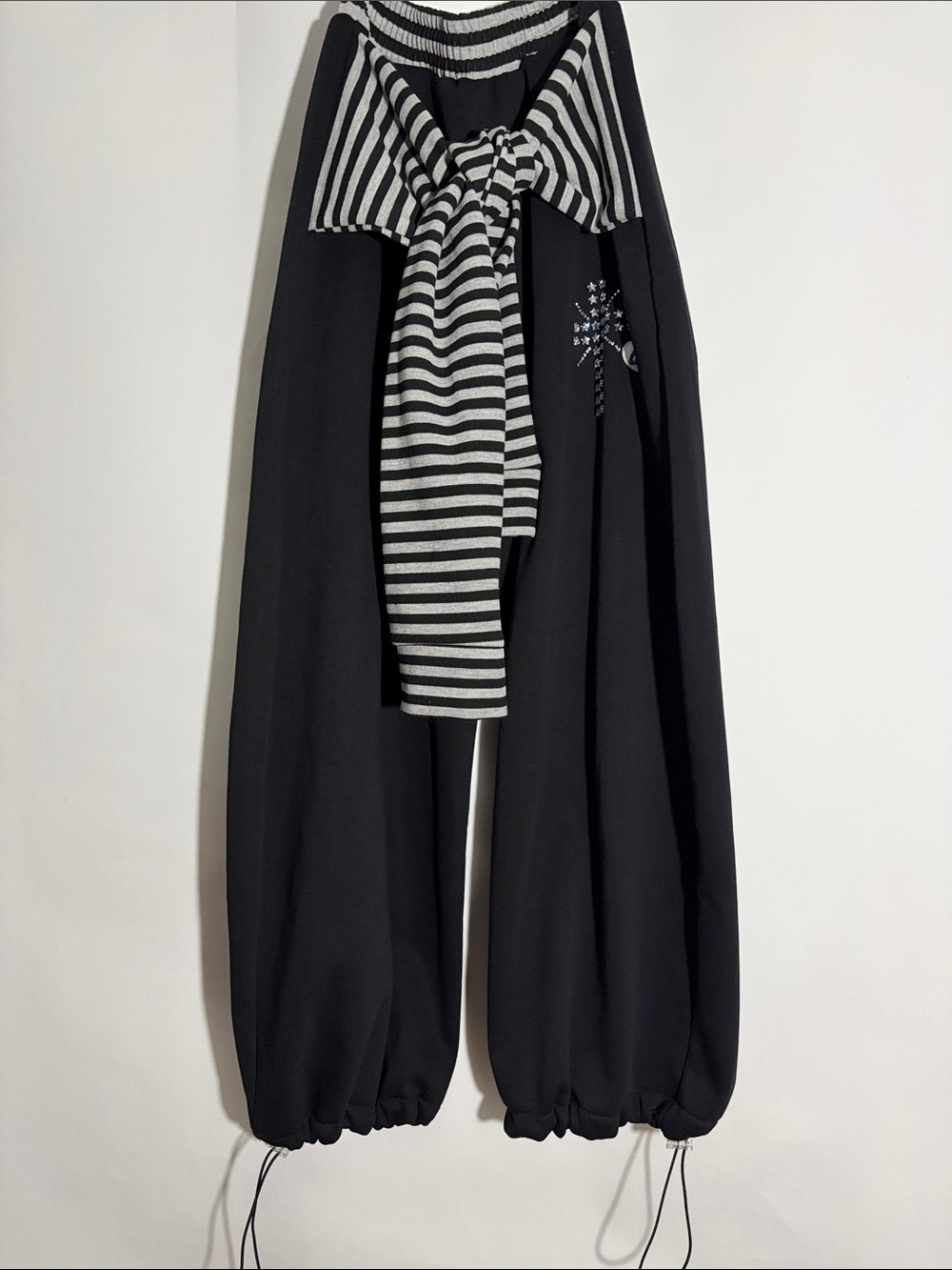 AELFRIC EDEN NEW Black STRIPE LAYERED BAGGY BARREL SWEATPANTS Size Small